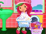 Strawberry Shortcake Washing Clothes Game