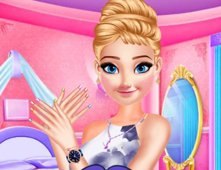 Princess Weekend Nails Salon Game